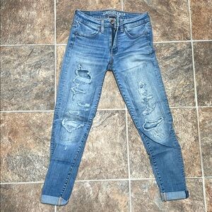 American Eagle Outfitters Women's Blue Distressed Jeans